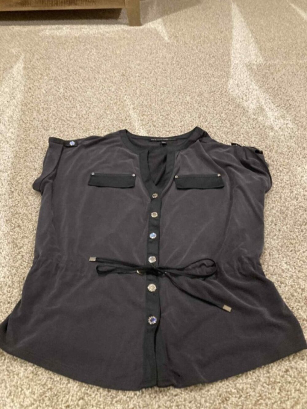 Women black house white market roll short sleeve shirt black pocket button tie